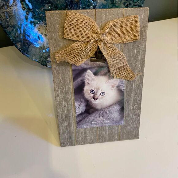 Picture Wood Frame with Canvas Bow New - Picture 1 of 2